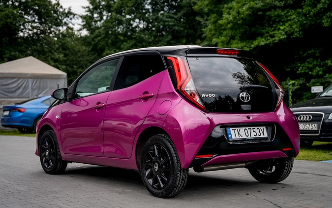 Toyota Aygo cena 47000 przebieg: 17619, rok produkcji 2018 z Kielce małe 497